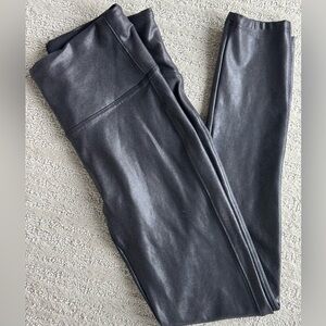 Spanx Faux Leather Leggings size Small